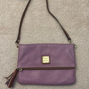 Mauve Dooney & Bourke crossbody 
With cardslots